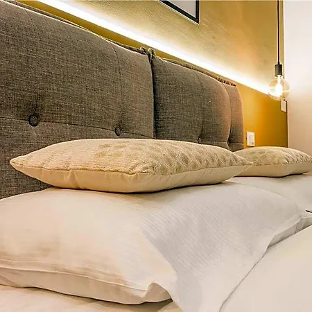 Hotel Brand New Guest With Wi-fi In The Center Trieste