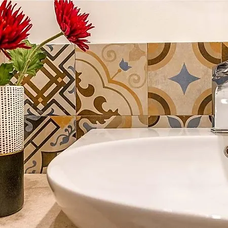 Hotel Brand New Guest With Wi-fi In The Center Trieste